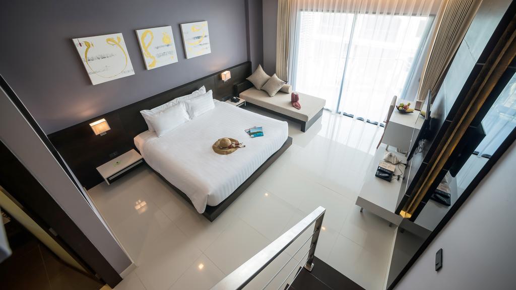 Executive Suite,113103381:JPEG